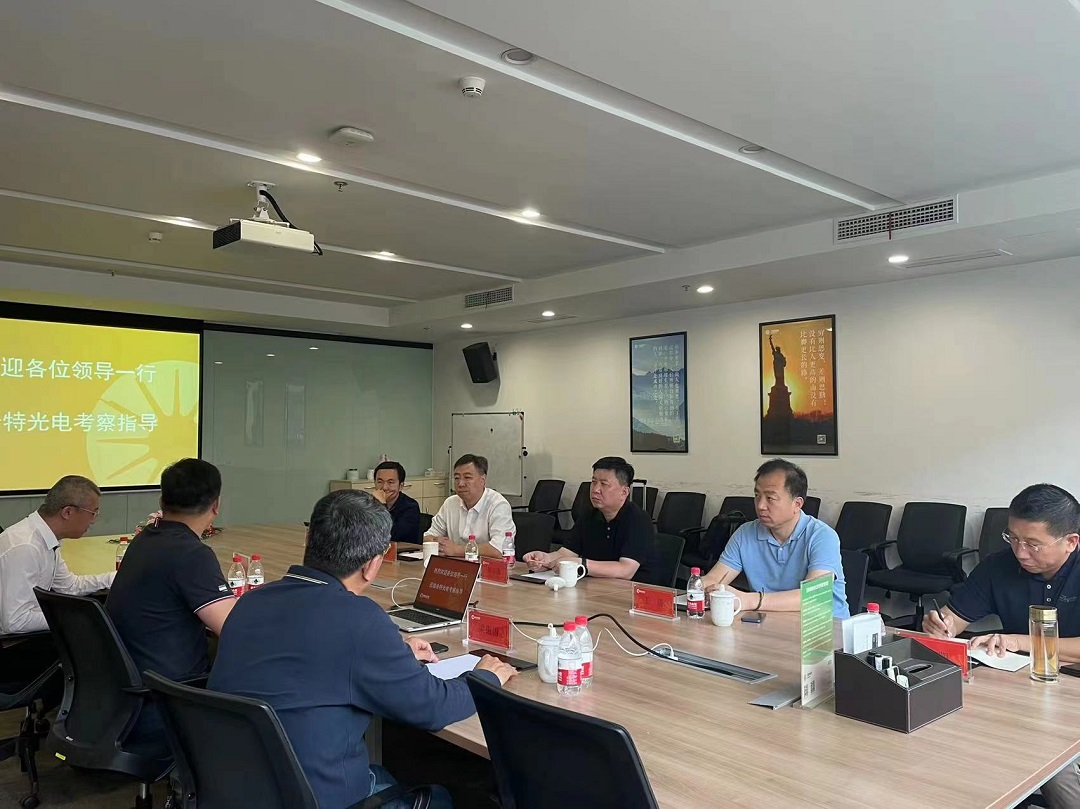 熱烈歡迎中國外商投資企業(yè)協(xié)會(huì )副會(huì )長(cháng)、生物科技創(chuàng  )新委員會(huì )主席鄭軍偉領(lǐng)導一行蒞臨考察調研合特光電